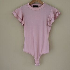 21 saints‎ pink ruffle sleeve bodysuit size medium